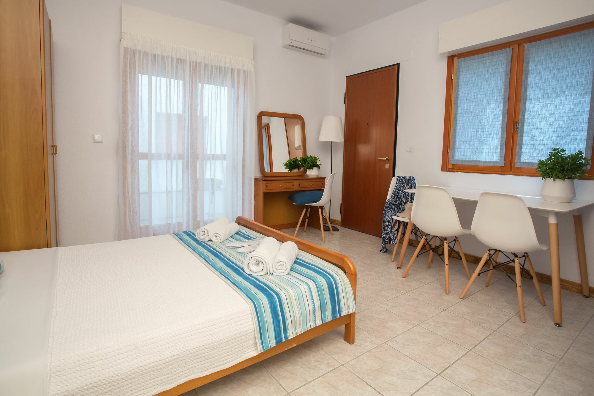 St.John Village Apartments Skála Foúrkas Екстериор снимка